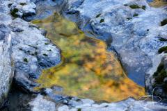 ROCHES ET EAUX ABSTRAITES AUTOMNALES 13 (AUTUMNAL ROCKS AND ABSTRACT WATERS 13)